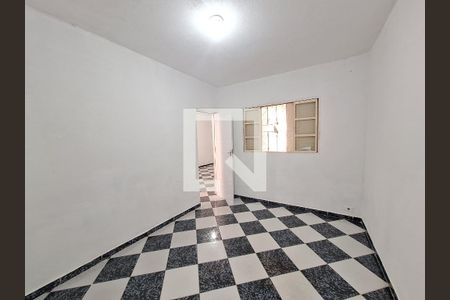 Quarto de casa para alugar com 1 quarto, 60m² em Jardim Leblon, Suzano