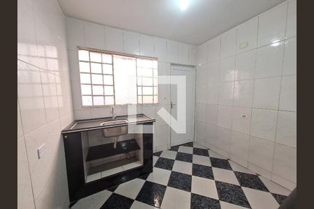 Casa para alugar com 1 quarto, 60m² em Jardim Leblon, Suzano