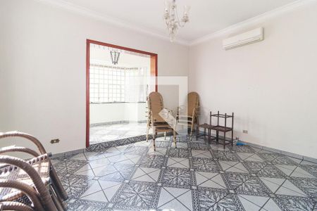 Sala de casa para alugar com 3 quartos, 250m² em Itaim Bibi, São Paulo