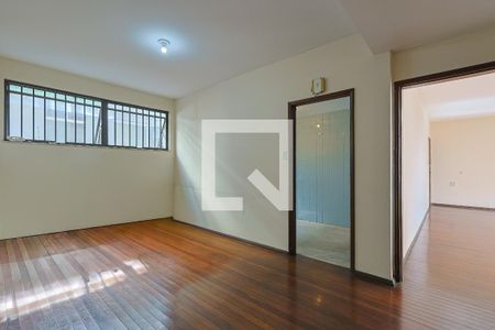 Apartamento à venda com 4 quartos, 140m² em Centro, Belo Horizonte