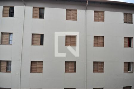 Vista do Quarto 1 de apartamento para alugar com 2 quartos, 48m² em Jardim Martins Silva, São Paulo