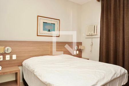 Quarto de kitnet/studio para alugar com 1 quarto, 26m² em Santa Efigênia, Belo Horizonte