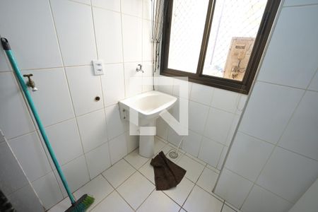 Apartamento à venda com 3 quartos, 118m² em Serrinha, Goiânia