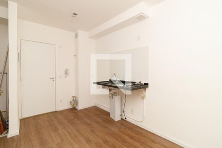 Sala e Cozinha de apartamento para alugar com 1 quarto, 28m² em Vila Gustavo, São Paulo