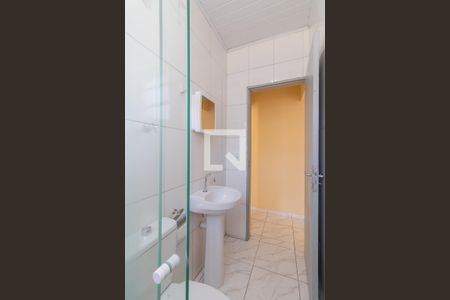 Banheiro de casa para alugar com 1 quarto, 45m² em Jardim Gonzaga, São Paulo