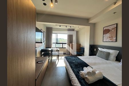 Sala/Quarto de apartamento à venda com 1 quarto, 25m² em Melville Empresarial Ii, Barueri