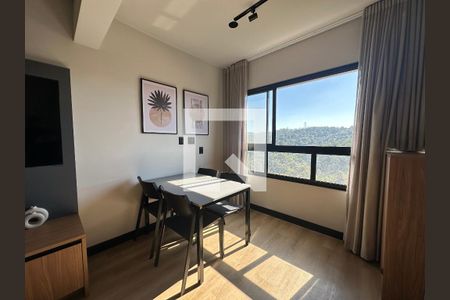 Sala/Quarto de apartamento à venda com 1 quarto, 25m² em Melville Empresarial Ii, Barueri