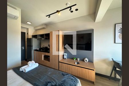Sala/Quarto de apartamento à venda com 1 quarto, 25m² em Melville Empresarial Ii, Barueri