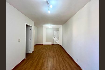 Sala de apartamento à venda com 1 quarto, 57m² em Bosque, Campinas