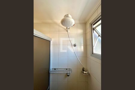 Banheiro de apartamento à venda com 1 quarto, 57m² em Bosque, Campinas