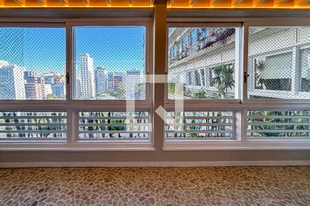 Apartamento para alugar com 3 quartos, 160m² em Higienópolis, São Paulo