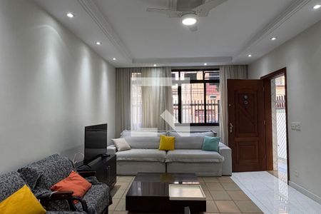 Sala de casa para alugar com 5 quartos, 226m² em Gonzaga, Santos