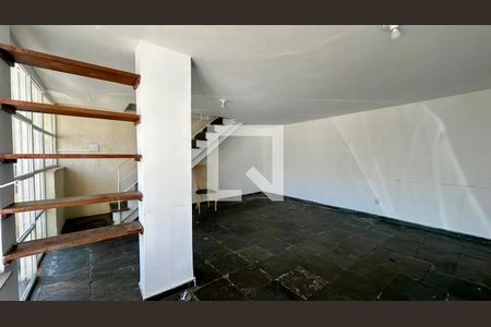 Salão  de casa para alugar com 3 quartos, 212m² em Serra, Belo Horizonte