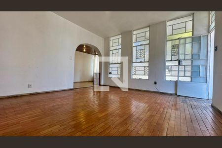 Sala de casa para alugar com 3 quartos, 212m² em Serra, Belo Horizonte