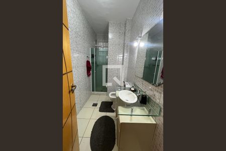 Banheiro de apartamento à venda com 3 quartos, 110m² em Jardim Guanabara, Rio de Janeiro