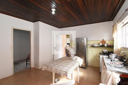 Cozinha de casa para alugar com 3 quartos, 100m² em São Lourenço, Curitiba