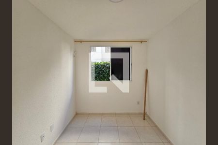 Quarto 1 de apartamento para alugar com 2 quartos, 50m² em Jardim Alvorada, Nova Iguaçu