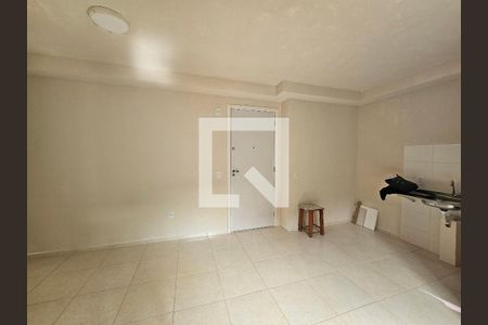 Sala de apartamento para alugar com 2 quartos, 50m² em Jardim Alvorada, Nova Iguaçu