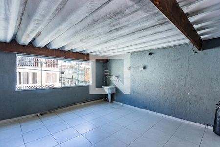 Varanda e área de serviço - quarto 1 de casa para alugar com 3 quartos, 163m² em Jardim Pirituba, São Paulo