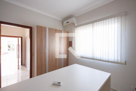 Escritório de casa de condomínio para alugar com 3 quartos, 265m² em Cecap, Taubaté