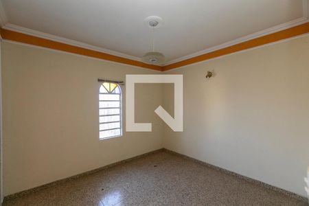 Sala de casa à venda com 3 quartos, 200m² em Vila Madalena, Campinas