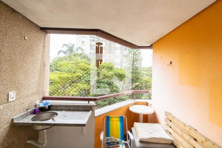 Varanda da sala de apartamento à venda com 2 quartos, 60m² em Cavalhada, Porto Alegre