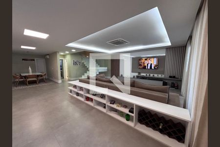 Sala de casa de condomínio à venda com 4 quartos, 360m² em Barra da Tijuca, Rio de Janeiro
