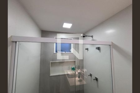 Banheiro de casa de condomínio à venda com 4 quartos, 360m² em Barra da Tijuca, Rio de Janeiro