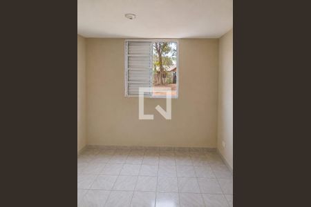 Quarto de apartamento para alugar com 2 quartos, 55m² em Conjunto Habitacional Barro Branco II, São Paulo