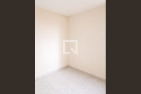Quarto de apartamento para alugar com 2 quartos, 55m² em Conjunto Habitacional Barro Branco II, São Paulo