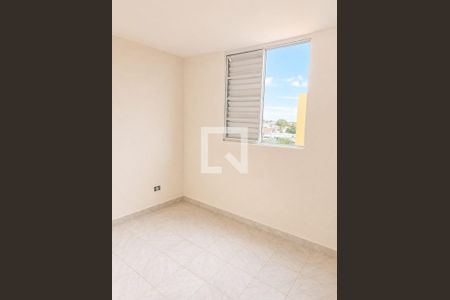 Quarto de apartamento para alugar com 2 quartos, 55m² em Conjunto Habitacional Barro Branco II, São Paulo