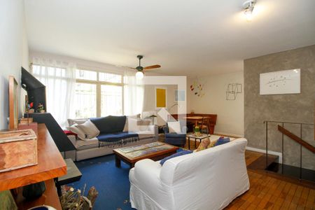Sala de Estar de casa para alugar com 4 quartos, 304m² em Vila Madalena, São Paulo