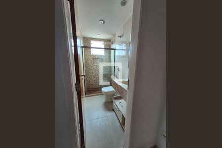 Casa de Condomínio para alugar com 5 quartos, 300m² em Taquara, Rio de Janeiro