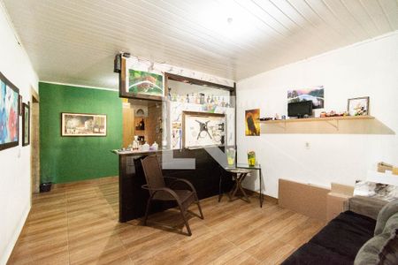 Casa à venda com 4 quartos, 110m² em São José, Canoas