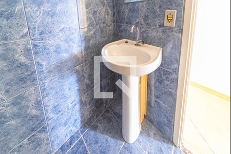 Banheiro de apartamento à venda com 3 quartos, 60m² em Parque Marajoara, Santo André