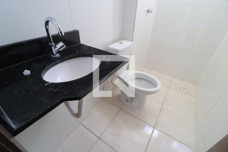 Banheiro Social de apartamento para alugar com 2 quartos, 50m² em Jardim Europa, Uberlândia