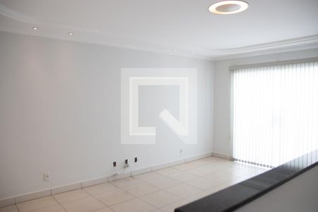 Sala de TV de casa à venda com 5 quartos, 300m² em Jardim Novo Mundo, Goiânia