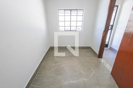 quarto 2 de casa para alugar com 3 quartos, 79m² em Candelária, Belo Horizonte