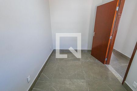 quarto 1 de casa para alugar com 3 quartos, 79m² em Candelária, Belo Horizonte