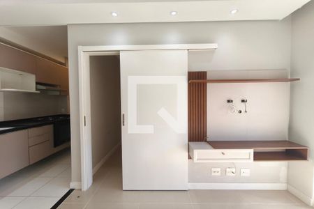Sala de apartamento para alugar com 2 quartos, 38m² em Jardim Ipaussurama, Campinas