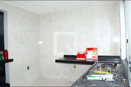 Cozinha de casa à venda com 3 quartos, 100m² em Jardim Vitoria, Belo Horizonte