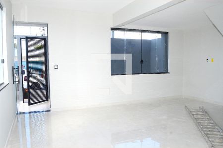 Sala de casa à venda com 3 quartos, 100m² em Jardim Vitoria, Belo Horizonte