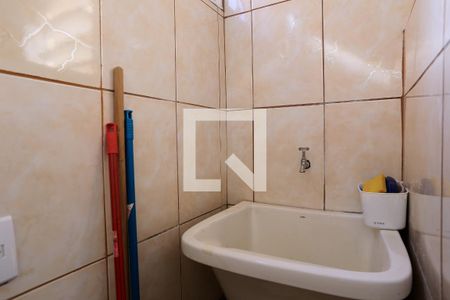 Cozinha e área de serviço de apartamento para alugar com 2 quartos, 54m² em São Lucas, Belo Horizonte