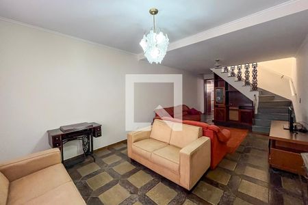 Sala de casa para alugar com 4 quartos, 184m² em Jardim Vergueiro, São Paulo