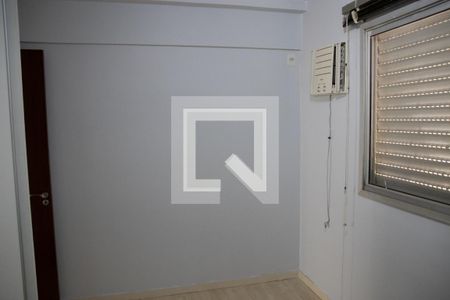 Quarto 01 de apartamento para alugar com 3 quartos, 100m² em Jardim Goiás, Goiânia