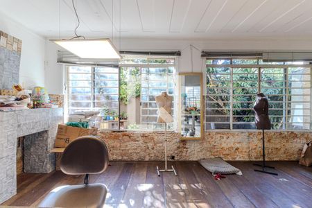Sala de casa à venda com 3 quartos, 300m² em Higienópolis, São Paulo