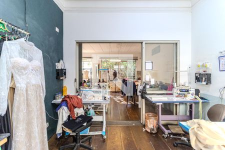 Sala de casa à venda com 3 quartos, 300m² em Higienópolis, São Paulo