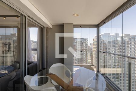 Sacada de apartamento para alugar com 1 quarto, 98m² em Vila Nova Conceição, São Paulo