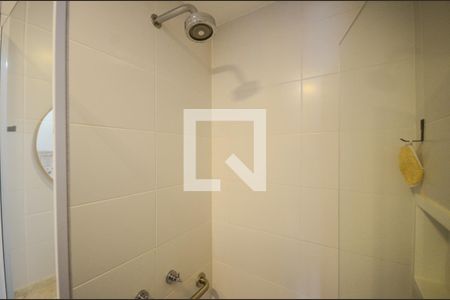 Banheiro de kitnet/studio para alugar com 1 quarto, 26m² em Vila Primavera, São Paulo