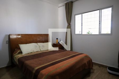 Quarto de casa à venda com 2 quartos, 180m² em Boa Vista, Belo Horizonte